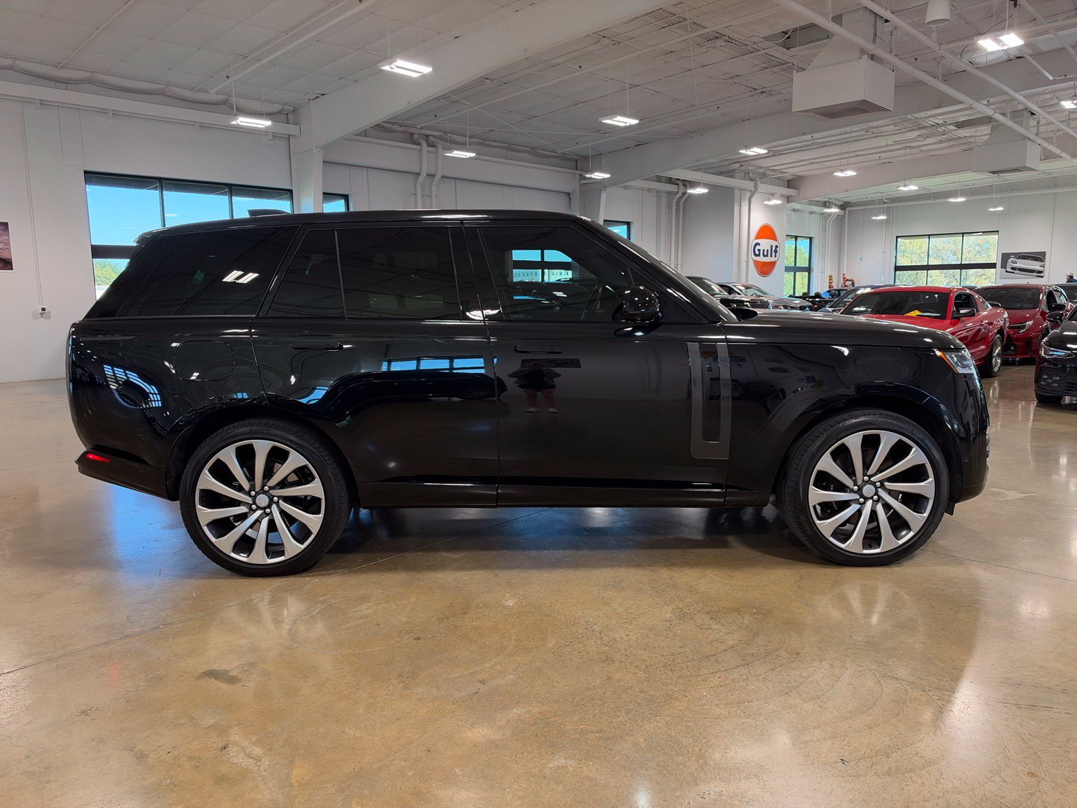 Used 2023 Land Rover Range Rover SE AWD/4WD image 8