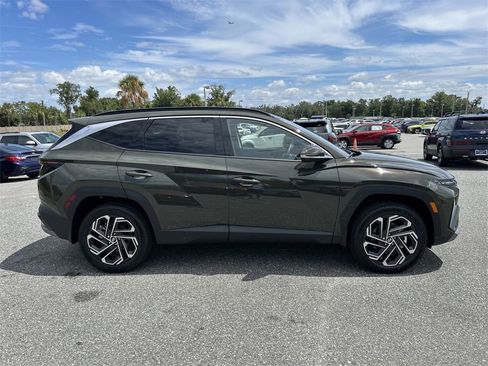 New 2025 Hyundai Tucson Limited image 9