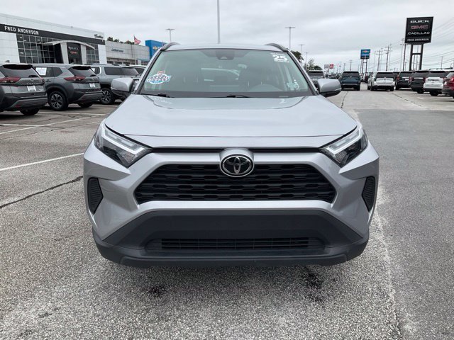 Used 2025 Toyota RAV4 XLE FWD image 2