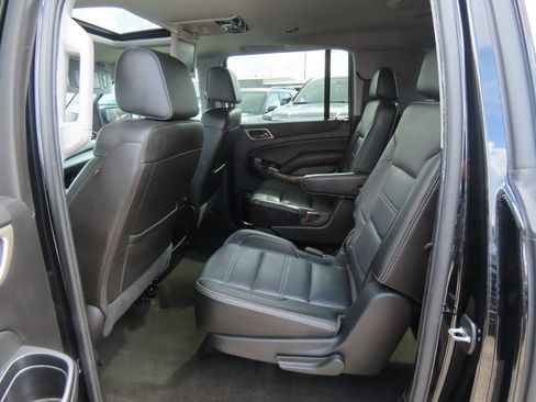 Used 2017 GMC Yukon XL Denali w/ Open Road Package AWD/4WD image 21