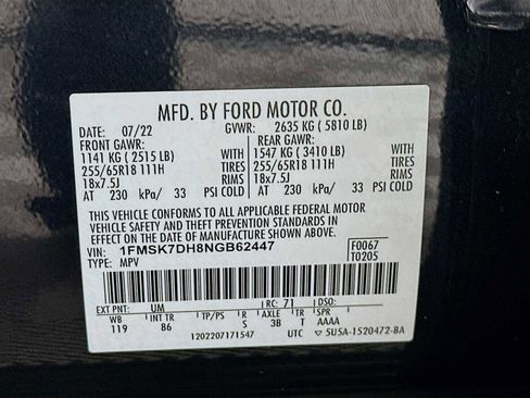 Used 2022 Ford Explorer XLT image 30