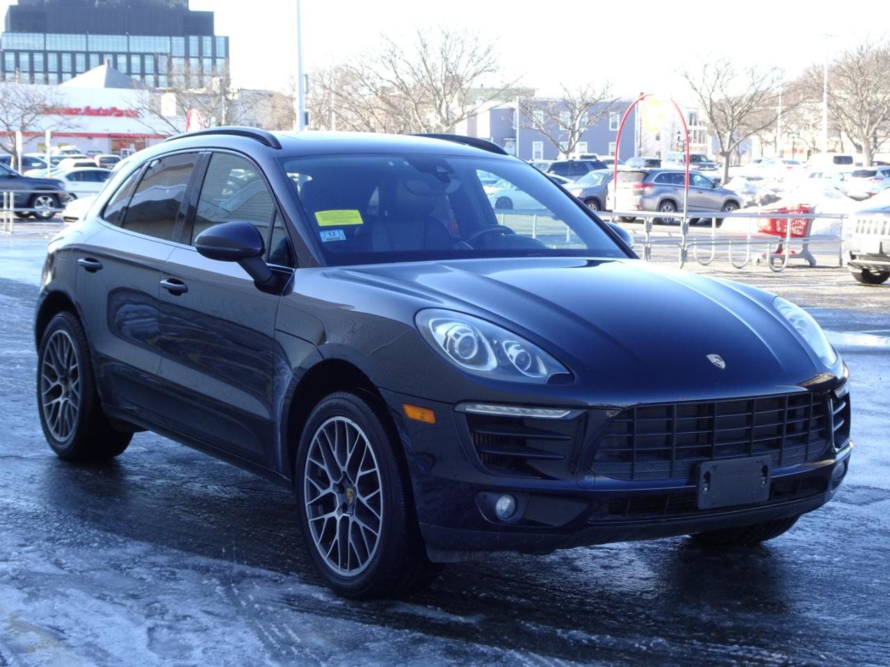 Used 2017 Porsche Macan S AWD/4WD image 3