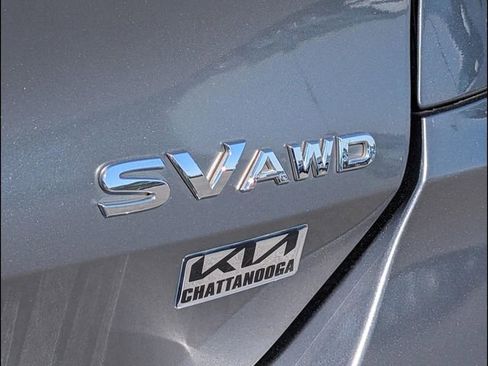 Used 2018 Nissan Rogue SV image 18