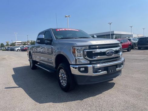 Used 2020 Ford F250 XLT w/ XLT Premium Package AWD/4WD image 4