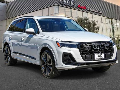 Used 2025 Audi Q7 3.0T Premium Plus w/ Premium Plus Package image 5