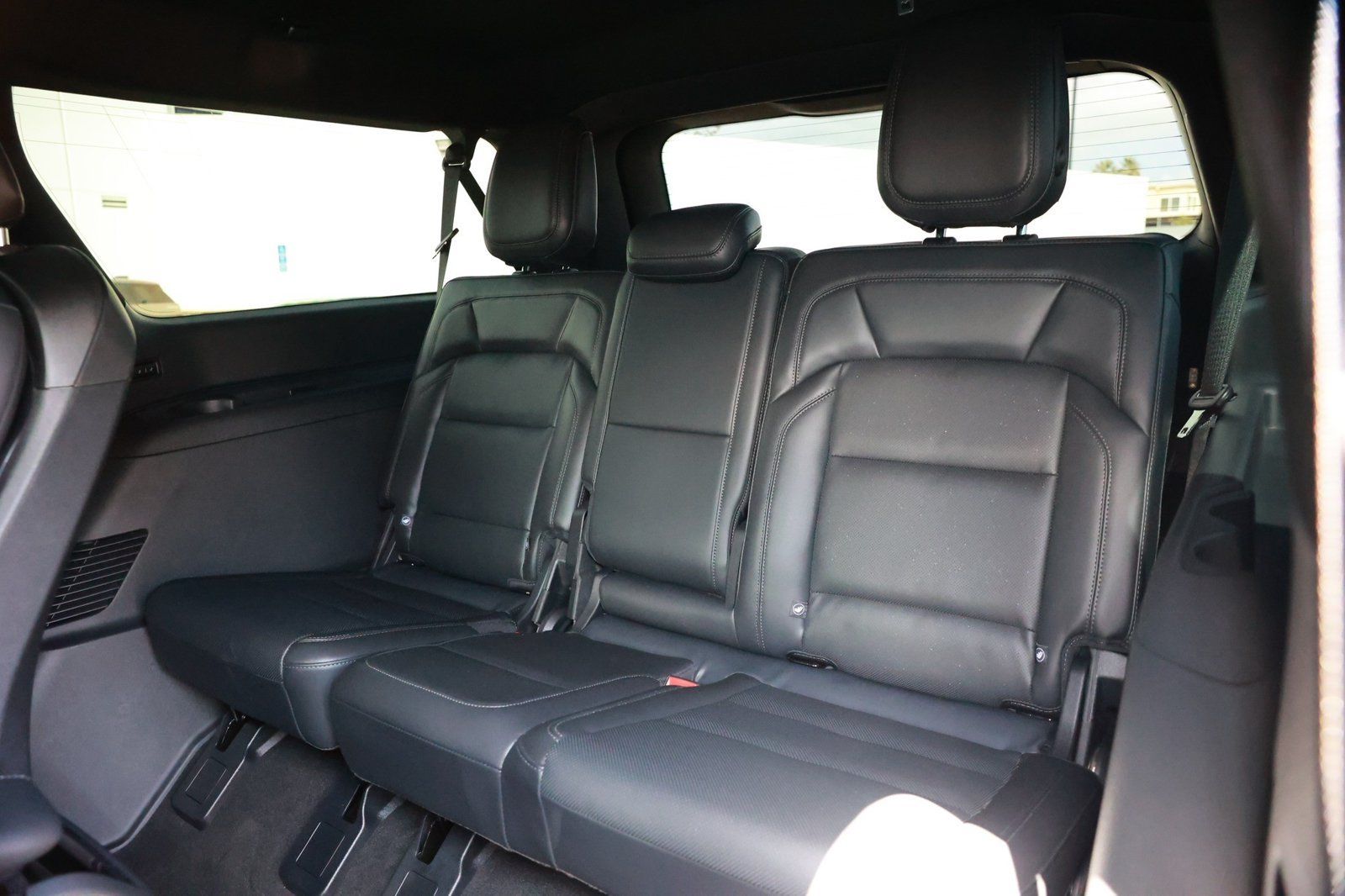 Used 2025 Lincoln Navigator L Reserve w/ Jet Appearance Package AWD/4WD image 42