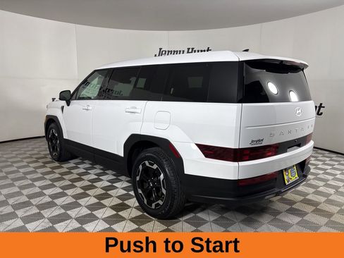 Used 2025 Hyundai Santa Fe SE image 7