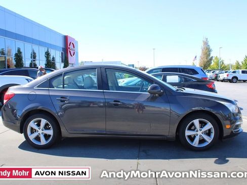 Used 2015 Chevrolet Cruze LT image 6