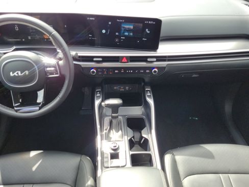 Used 2024 Kia Sorento S FWD image 14