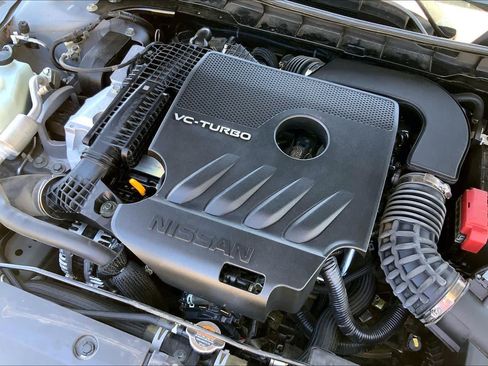 Used 2024 Nissan Altima 2.0 SR FWD image 35