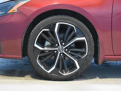 Used 2023 Nissan Altima 2.5 SR image 25