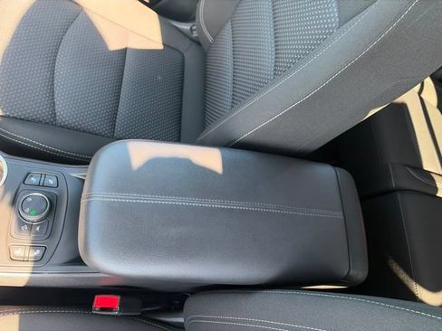 Used 2024 GMC Terrain SLE w/ Driver Convenience Package AWD/4WD image 24