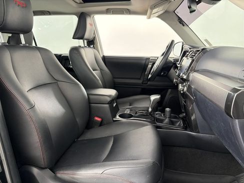 Used 2020 Toyota 4Runner TRD Off-Road Premium w/ Moonroof Package AWD/4WD image 30