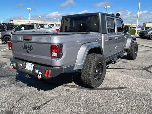 Used 2020 Jeep Gladiator Sport w/ Quick Order Package 24S image 3