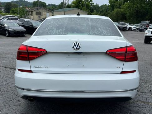 Used 2016 Volkswagen Passat 1.8T FWD image 5