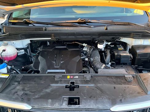 Used 2024 Kia Carnival EX image 31