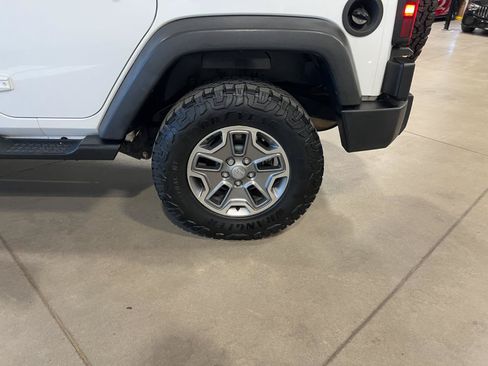 Used 2014 Jeep Wrangler Unlimited Rubicon w/ Dual Top Group AWD/4WD image 36