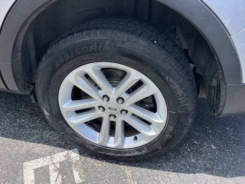 Used 2015 Ford Explorer XLT FWD image 11