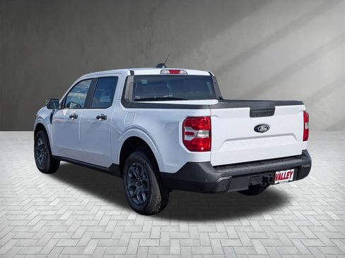 New 2025 Ford Maverick Lariat w/ Black Appearance Package image 6