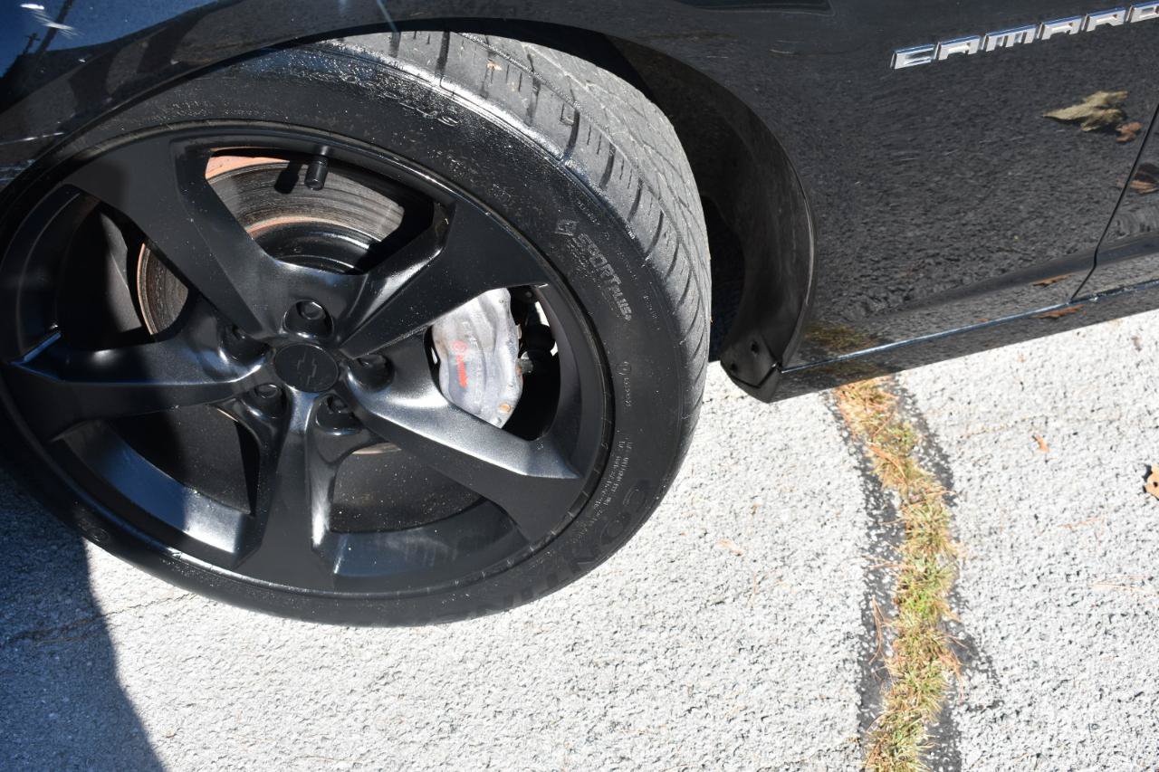 Used 2015 Chevrolet Camaro SS w/ RS Package RWD image 34
