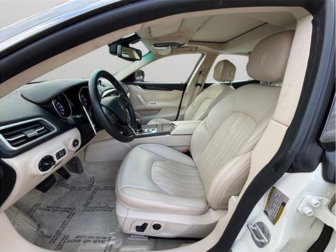 Used 2016 Maserati Ghibli S image 2