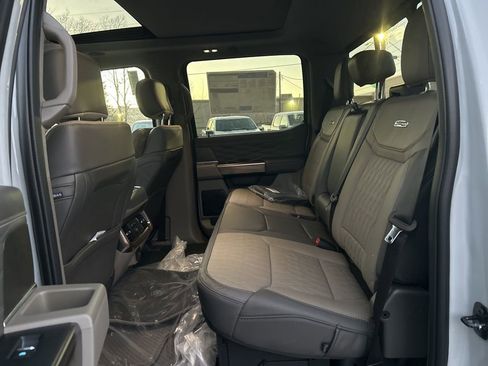 New 2026 Ford F350 Platinum w/ Platinum Plus Package image 31