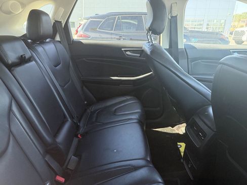 Used 2016 Ford Edge Titanium image 10