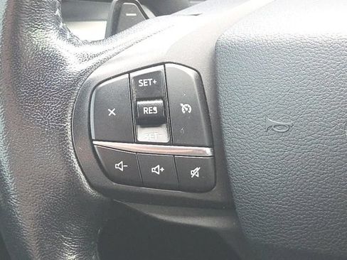 Used 2020 Ford Explorer XLT w/ Equipment Group 202A AWD/4WD image 40