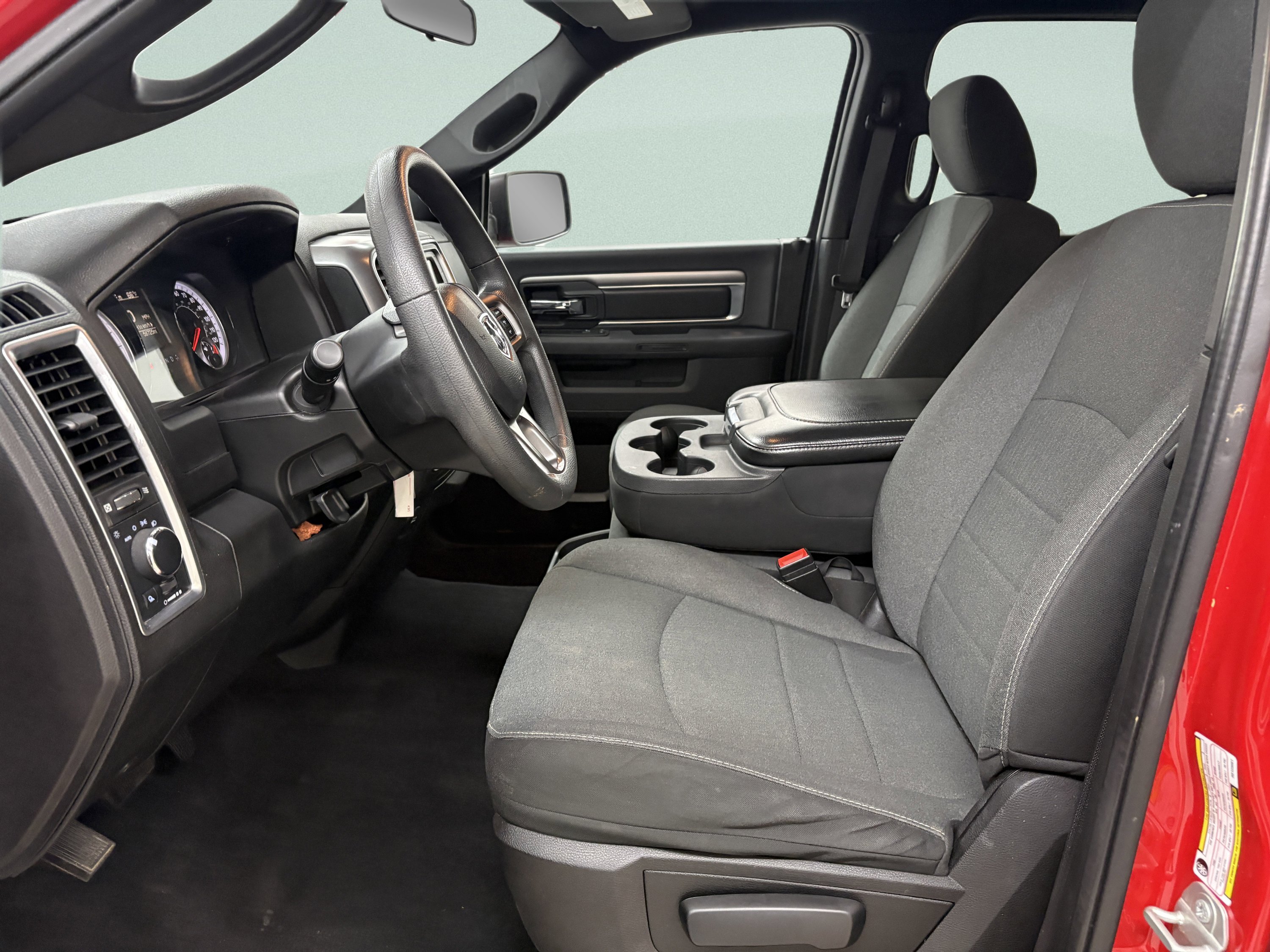 Used 2024 RAM 1500 Warlock RWD image 11