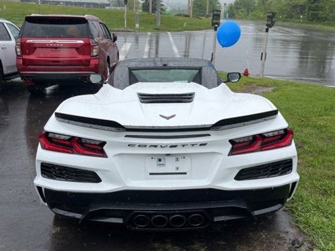 Used 2025 Chevrolet Corvette Z06 image 5