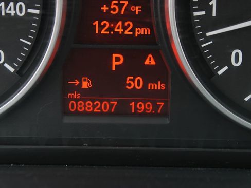 Used 2011 BMW 335i Sedan image 28