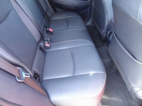 Used 2023 Toyota Corolla Cross XLE image 10