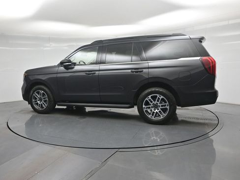 Certified 2025 Ford Expedition Active image 7