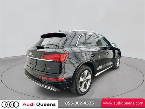 Used 2023 Audi Q5 2.0T Premium w/ Convenience Package image 4