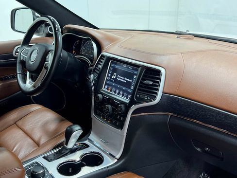Used 2018 Jeep Grand Cherokee Summit w/ Platinum Series Group AWD/4WD image 24