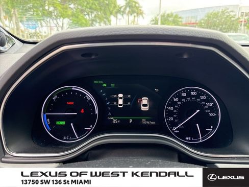 Used 2019 Toyota Avalon XSE image 1