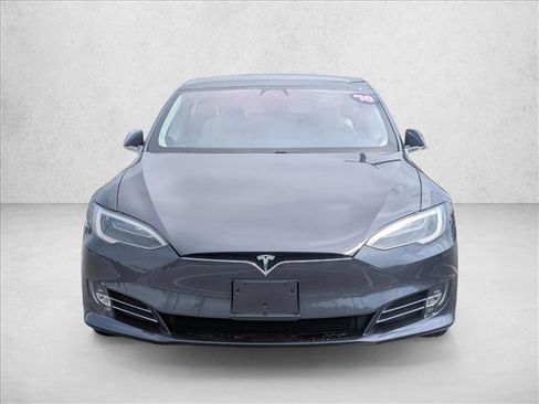 Used 2018 Tesla Model S 75D image 2