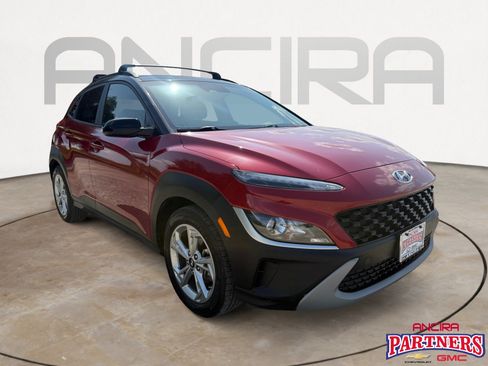 Used 2023 Hyundai Kona SEL FWD image 1