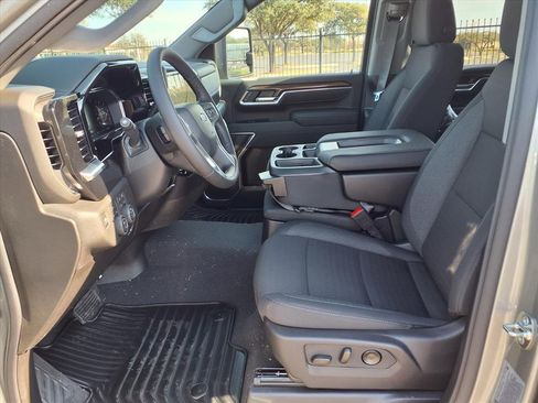 New 2026 Chevrolet Silverado 2500 LT w/ Trail Boss Package image 6