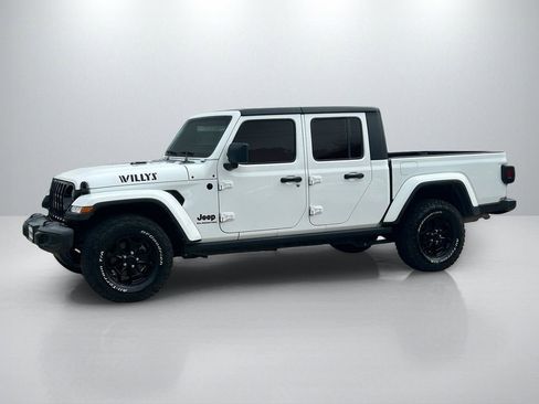 Used 2021 Jeep Gladiator Sport AWD/4WD image 8