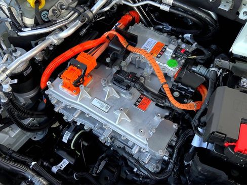 New 2025 Cadillac Lyriq Sport image 18