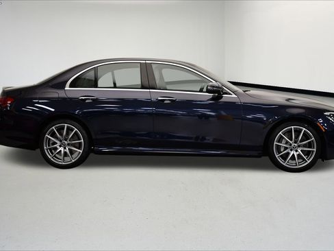 Used 2023 Mercedes-Benz E 450 4MATIC Sedan image 6