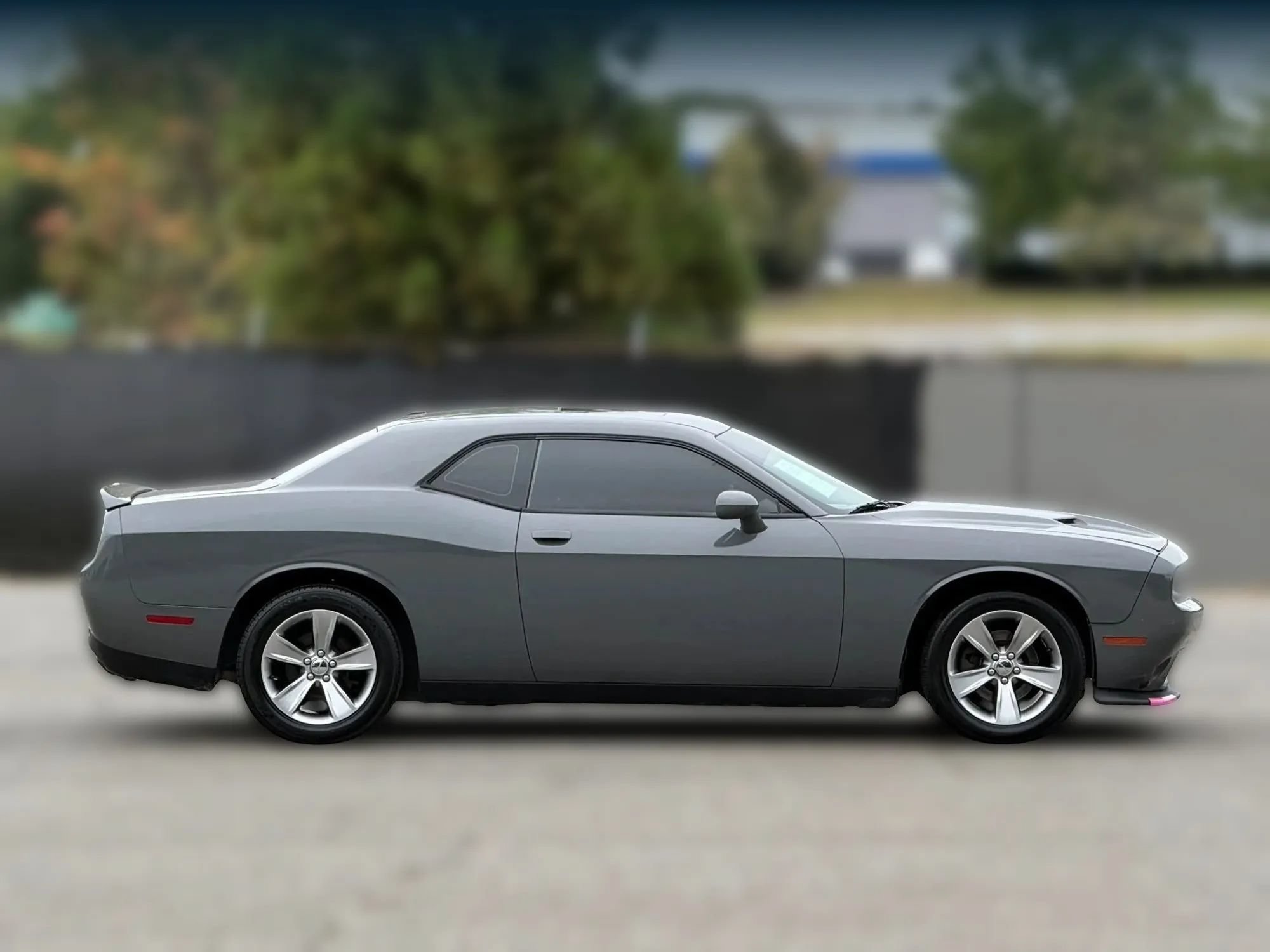 Used 2018 Dodge Challenger SXT RWD image 7