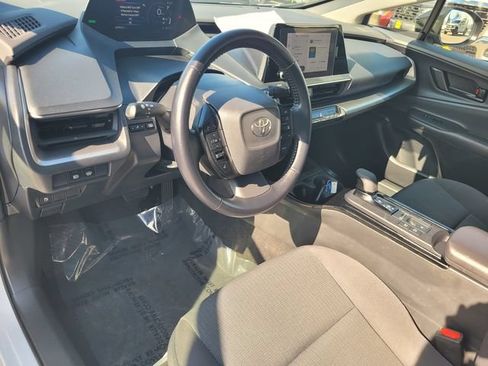 Used 2023 Toyota Prius LE FWD image 12