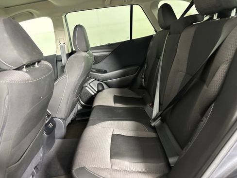 Used 2025 Subaru Outback Premium AWD/4WD image 24