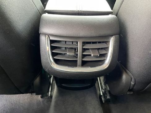 Used 2018 Chevrolet Malibu LT FWD image 21