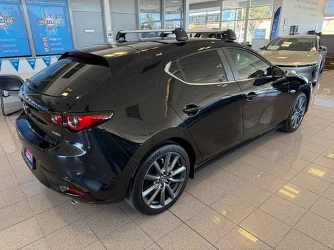 Used 2023 MAZDA MAZDA3 s FWD image 3