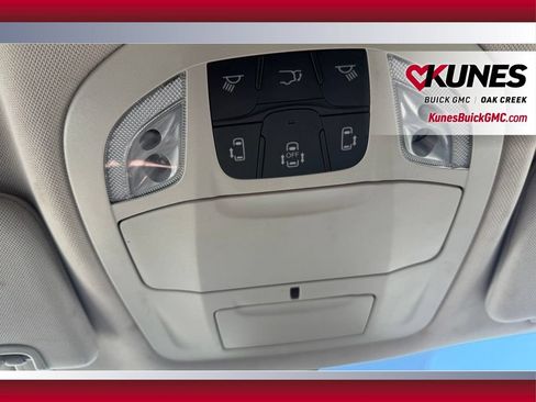 Used 2023 Chrysler Pacifica Touring-L FWD image 30