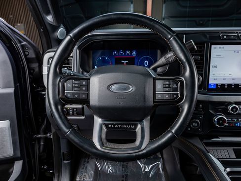 Used 2024 Ford F250 Platinum image 18