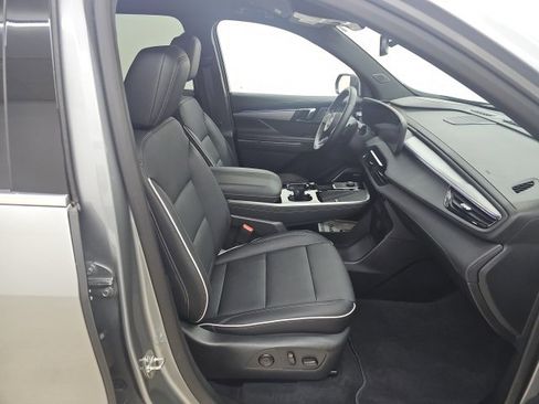 Used 2025 Buick Enclave Preferred image 20